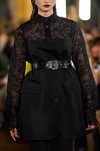 Look 93
